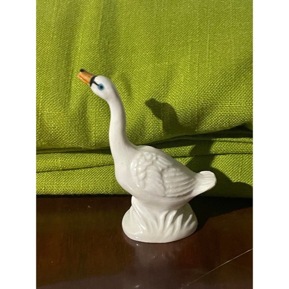 vintage bone china swan figures Taiwan (3) - Picture 7 of 7